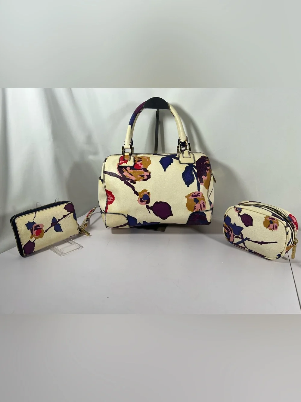 4276: Tory Burch Floral Leather Satchel Cosmetic Case Wallet 3-Piece Set